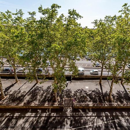 High-End Apartment Overlooking The Quays Ail Lyon Exteriör bild
