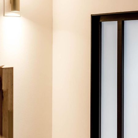 High-End Apartment Overlooking The Quays Ail Lyon Exteriör bild