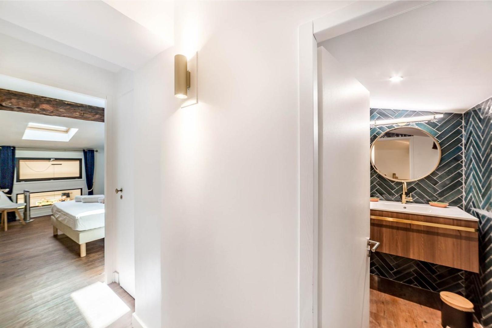 High-End Apartment Overlooking The Quays Ail Lyon Exteriör bild